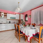 Apartment Family Barbarella *