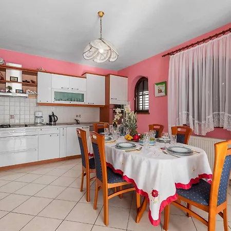 Apartment Family Barbarella *