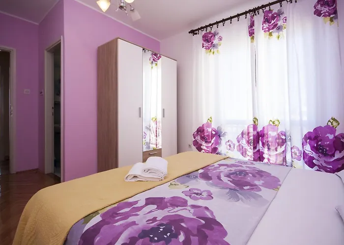 Family Barbarella * Brodarica (Sibenik-Knin)